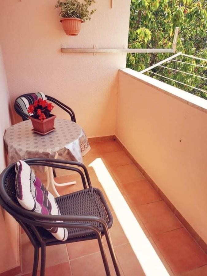 Apartmani Marco,Lukas,Patrick,David,Blizu Centra I Mora Sa Free Privatnim Parkingom พูลา ภายนอก รูปภาพ